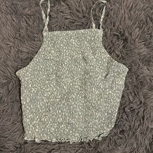 Hollister Green flower top